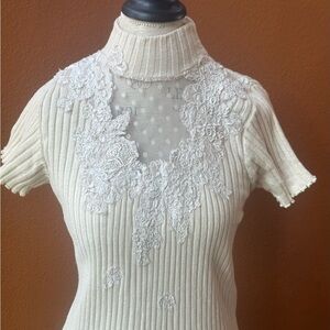 *Vintage* Terrie Bulkin Cream Short Sleeve Mock Neck Top With Lace Small EUC!